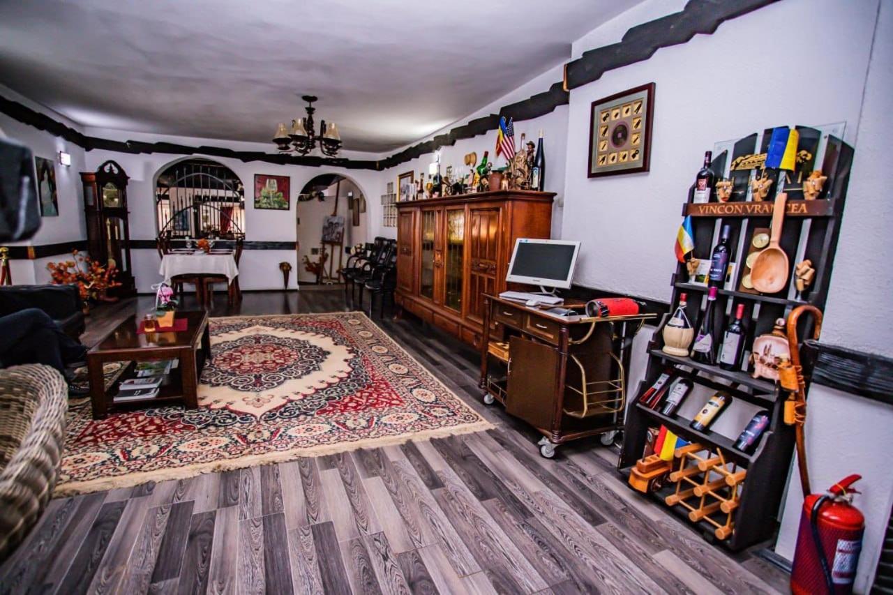 מלון סוצ'ביטה Casa Octavian מראה חיצוני תמונה