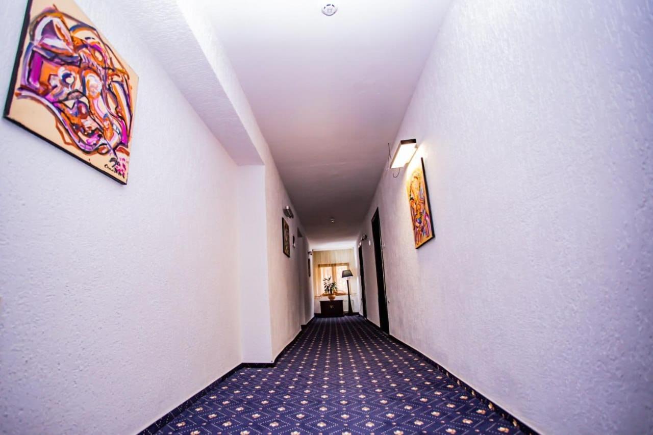 מלון סוצ'ביטה Casa Octavian מראה חיצוני תמונה